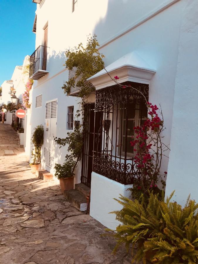 Lovely Studio In Marbella Close To Puente Romano Bagian luar foto