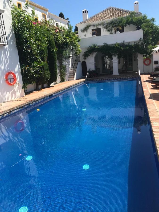 Lovely Studio In Marbella Close To Puente Romano Bagian luar foto