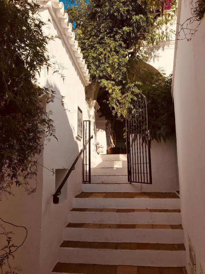 Lovely Studio In Marbella Close To Puente Romano Bagian luar foto