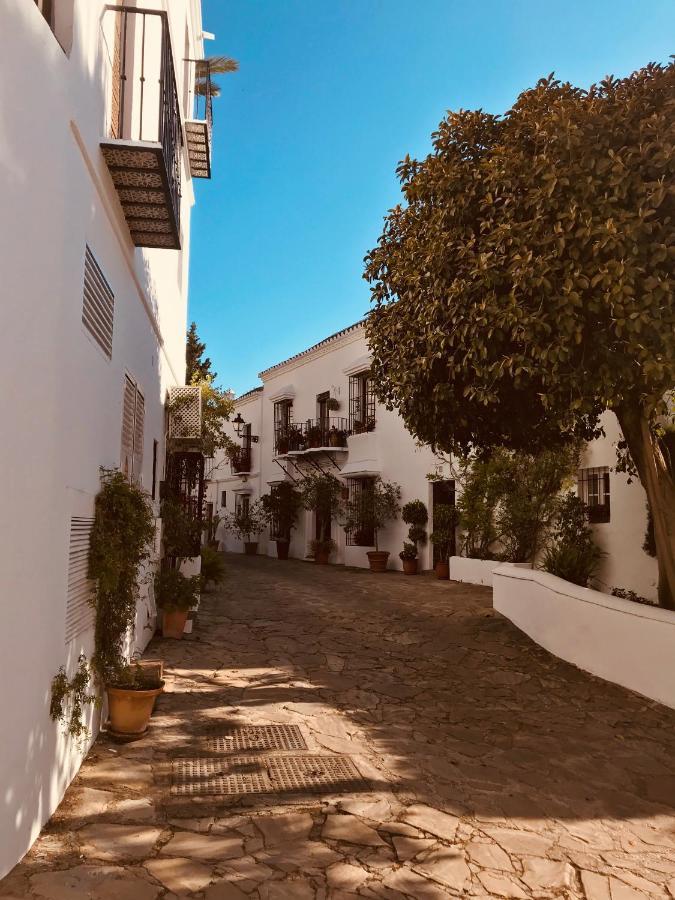 Lovely Studio In Marbella Close To Puente Romano Bagian luar foto