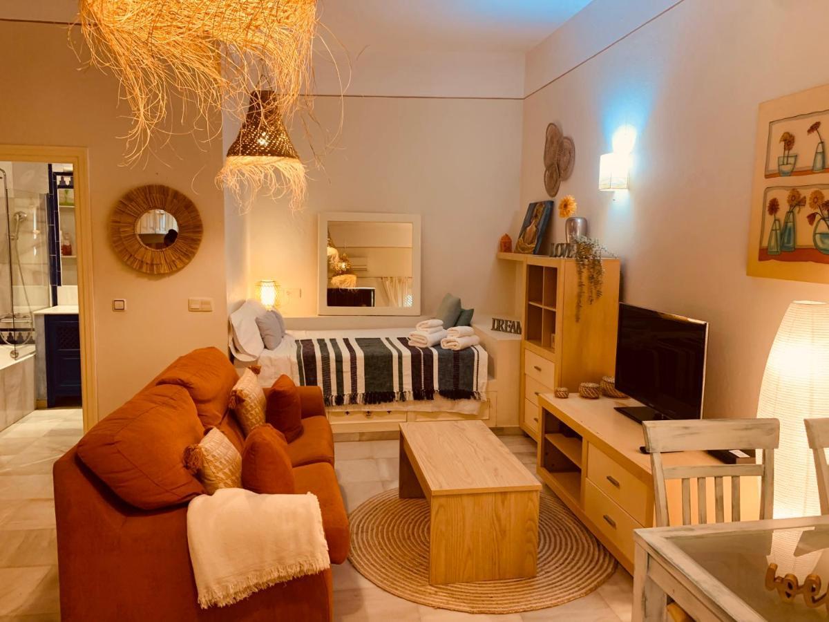 Lovely Studio In Marbella Close To Puente Romano Bagian luar foto