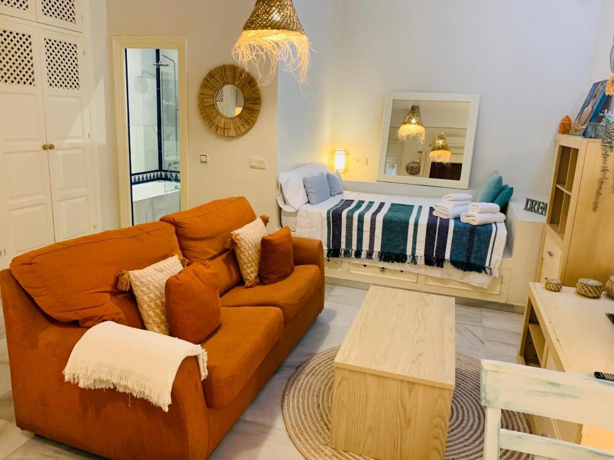 Lovely Studio In Marbella Close To Puente Romano Bagian luar foto