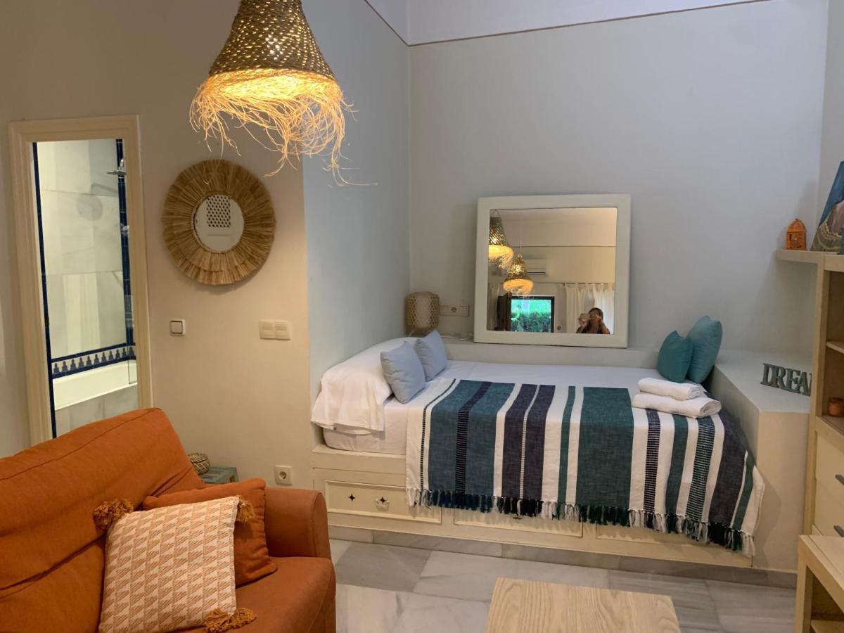Lovely Studio In Marbella Close To Puente Romano Bagian luar foto