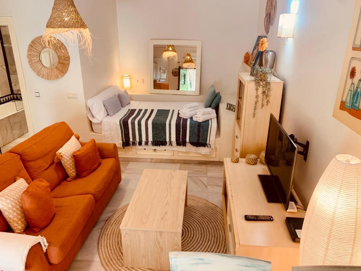 Lovely Studio In Marbella Close To Puente Romano Bagian luar foto