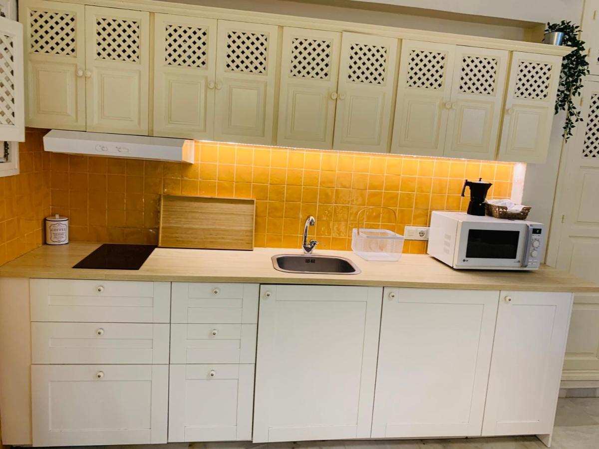 Lovely Studio In Marbella Close To Puente Romano Bagian luar foto